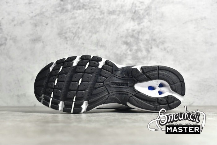 NEW BALANCE 530 RUNNING SHOES SILVER/BLACK/WHITE MR530USX