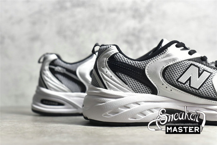 NEW BALANCE 530 RUNNING SHOES SILVER/BLACK/WHITE MR530USX