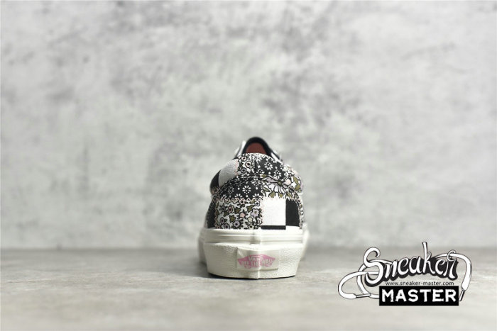 VANS OLD SKOOL PATCHWORK FLORAL BLACK/WHITE/BLACK VN0A38G19FY