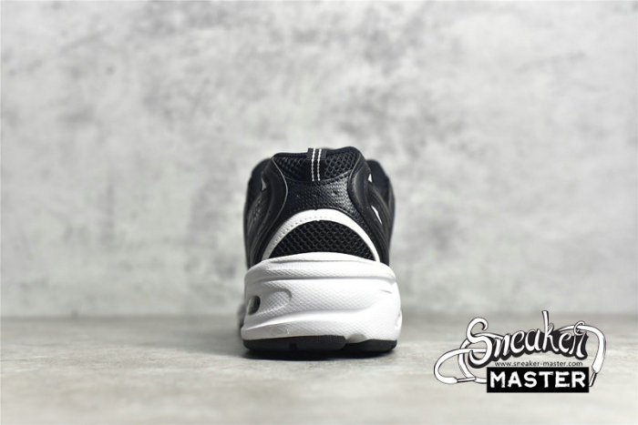 NEW BALANCE 530V2 RETRO RUNNING SHOES BLACK/BLACK/WHITE MR530SD