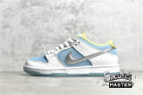 NIKE FTC X DUNK LOW SB WHITE/LAGOON PULSE/METALLIC SILVER/SPEED YELLOW DH7687-400
