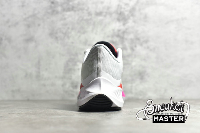 NIKE AIR ZOOM WINFLO 8 RAWDACIOUS WHITE/BRIGHT CRIMSON/TOTAL ORANGE/BLACK CW3419-100