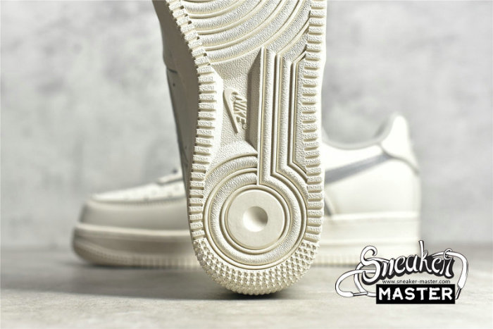 NIKE AIR FORCE 1 LOW X SUPREME WHITE/WHITE/LIGHT GREY BQ8228-366