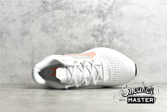 NIKE ZOOM VOMERO 15 WHITE/CRIMSON TINT/BLACK/CRIMSON PULSE CU1856-102