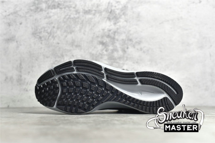 NIKE AIR ZOOM PEGASUS 38 BLACK/GREY/RED CW7356-991