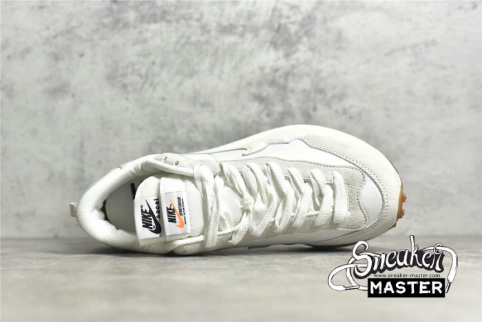 NIKE SACAI X VAPORWAFFLE SAIL GUM SAIL/WHITE/WHITE DD1875-100