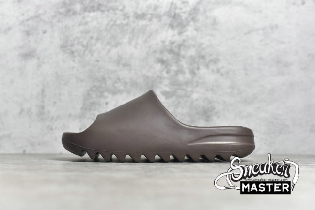 ADIDAS YEEZY SLIDES SOOT/SOOT/SOOT G55495