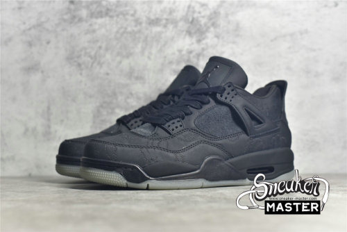 NIKE KAWS X AIR JORDAN 4 RETRO BLACK/BLACK-CLEAR GLOW 930155-001