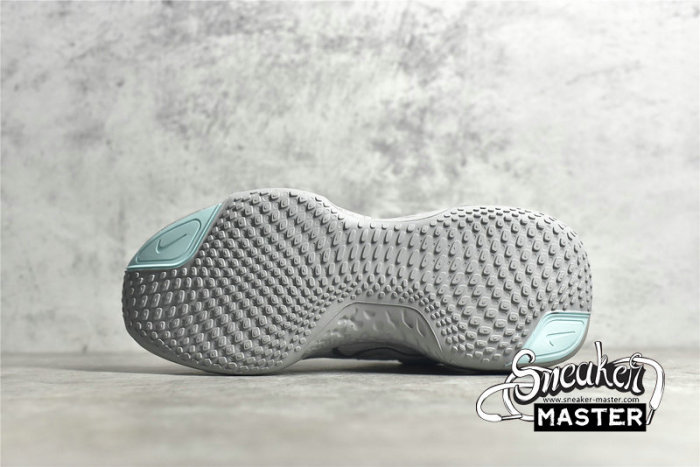 NIKE ZOOMX INVINCIBLE RUN FLYKNIT WHITE/PURE PLATINUM/CHILE RED/METALLIC SILVER CT2228-102