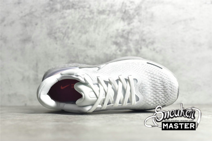 NIKE ZOOMX INVINCIBLE RUN FLYKNIT WHITE/PURE PLATINUM/CHILE RED/METALLIC SILVER CT2228-102