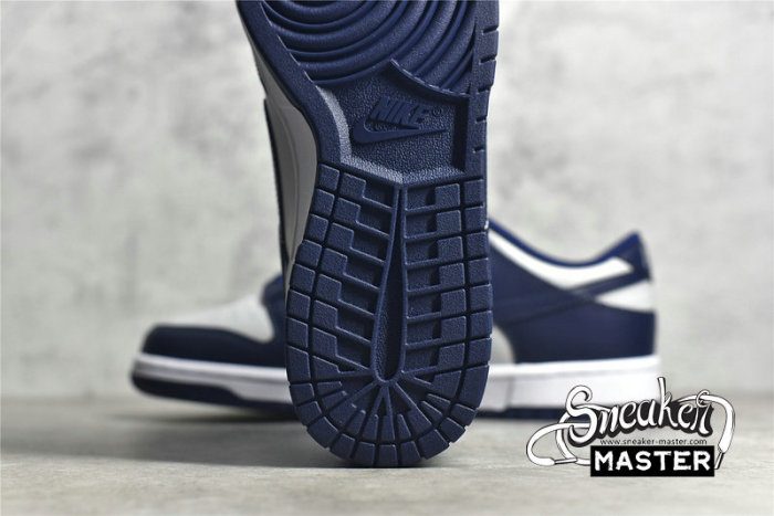 NIKE SB DUNK LOW GEORGETOWN WOLF GREY/DARK OBSIDIAN-TOTAL ORANGE CW1590-004