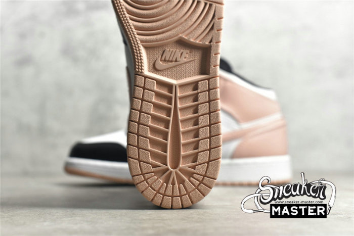 NIKE AIR JORDAN 1 MID GS WHITE/BLACK/CRIMSON TINT 554725-133
