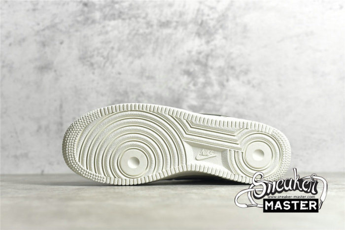 NIKE AIR FORCE 1 LOW 07 CREAM WHITE/DARK GREEN/CREAM WHITE CQ5059-110