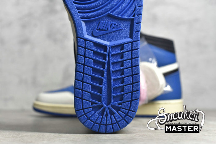 NIKE FRAGMENT DESIGN X TRAVIS SCOTT X AIR JORDAN 1 RETRO HIGH SAIL/BLACK/MILITARY BLUE/PINK DH3227-105