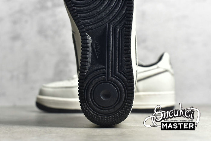 NIKE AIR FORCE 1 LOW X STUSSY BEIGE/BEIGE/BLACK UN1635-702