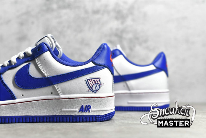 NIKE AIR FORCE 1 LOW BROOKLYN NETS WHITE/ROYAL BLUE/RED 315122-141