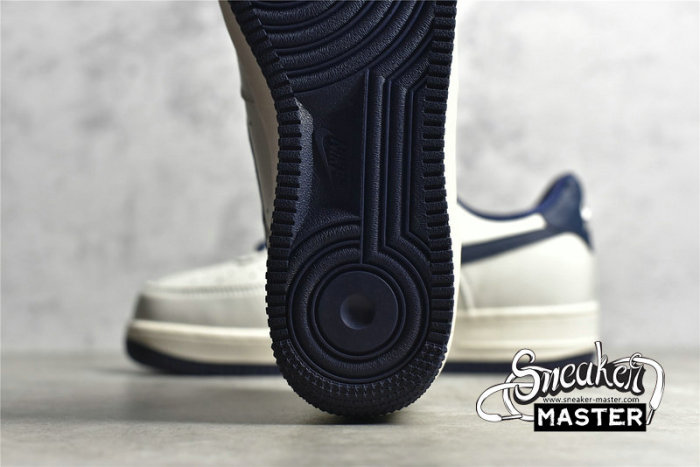 NIKE AIR FORCE 1 LOW 07 WHITE/WHITE/DARK BLUE PA3035-068