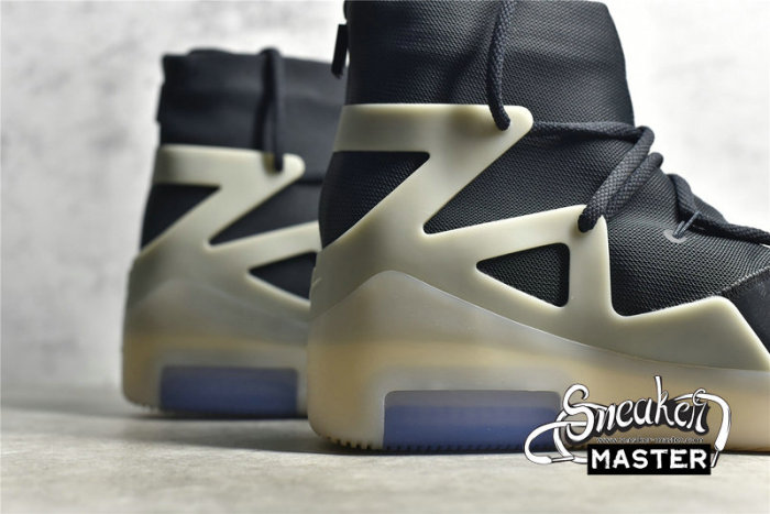 NIKE AIR FEAR OF GOD 1 STRING - F&F BLACK/LIGHT GREY/WHITE AR4237-903