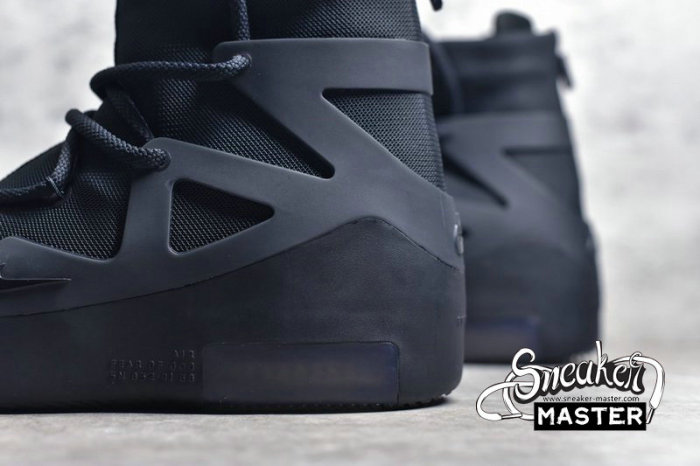 NIKE AIR FEAR OF GOD 1 BLACK/BLACK/BLACK AR4237-005