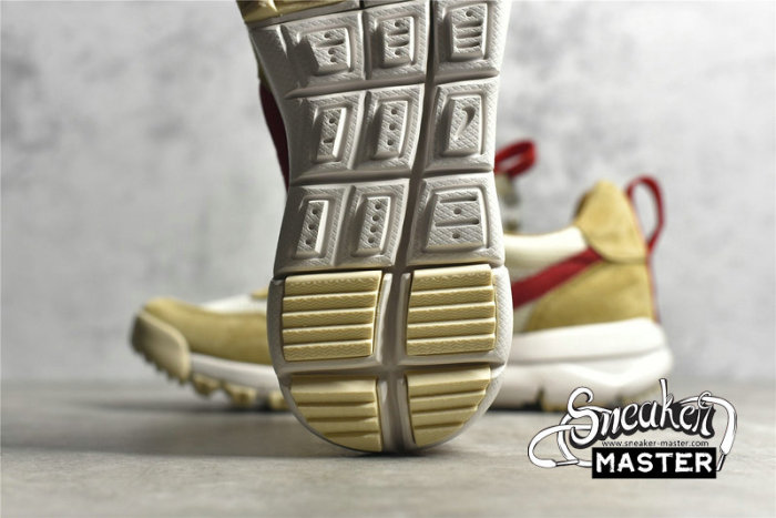 NIKE CRAFT MARS YARD 2.0 X TOM SACHS NATURAL/SPORT RED-MAPLE AA2261-100