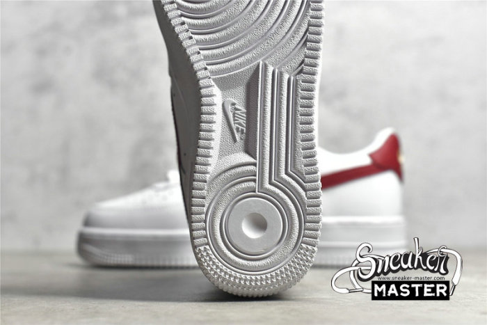 NIKE AIR FORCE 1 ESSENTIAL LOW WHITE/GYM RED/GYM RED/WHITE CZ0270-104