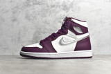 NIKE AIR JORDAN 1 RETRO HIGH OG BORDEAUX/WHITE/METALLIC SILVER 555088-611