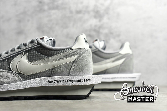 NIKE FRAGMENT DESIGN X SACAI X LDV WAFFLE LIGHT SMOKE GREY/WHITE/BLACK DH2684-001