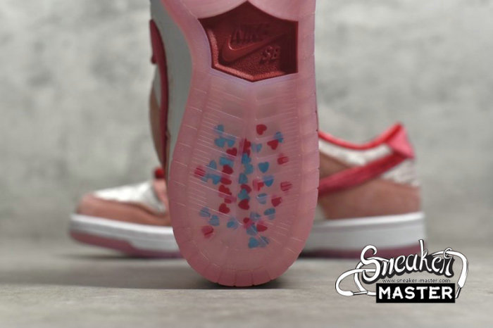 NIKE STRANGELOVE X DUNK LOW SB VALENTINE'S DAY BRIGHT MELON/GYM RED/MED SOFT PINK CT2552-800