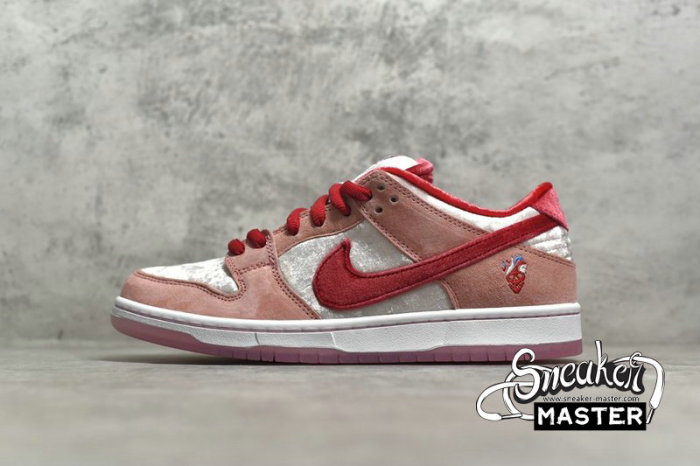 NIKE STRANGELOVE X DUNK LOW SB VALENTINE'S DAY BRIGHT MELON/GYM RED/MED SOFT PINK CT2552-800