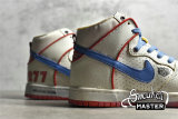 NIKE ISHOD WAIR X MAGNUS WALKER X DUNK HIGH PRO SB URBAN OUTLAW WHITE/BLUE/RED DH7683-100