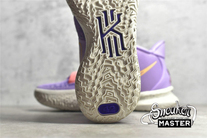 NIKE KYRIE 7 GS DAUGHTERS LILAC/INDIGO BURST/SAIL/MELON TINT CT4080-501