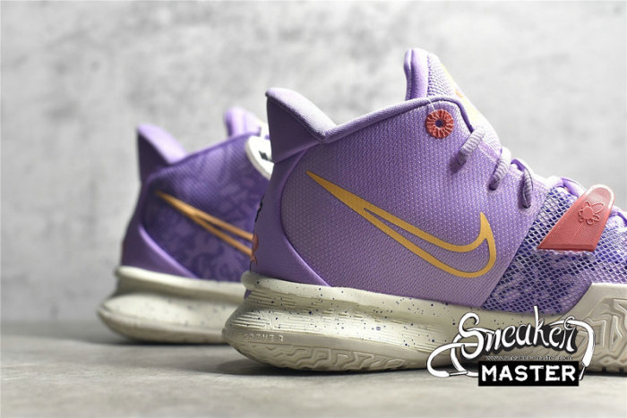 NIKE KYRIE 7 GS DAUGHTERS LILAC/INDIGO BURST/SAIL/MELON TINT CT4080-501