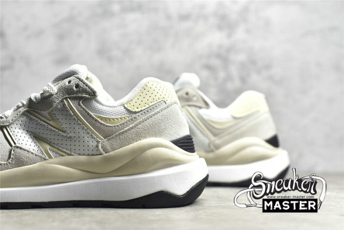 NEW BALANCE 57/40 RUNNING SHOES GOLD/ASPEN W5740WR1