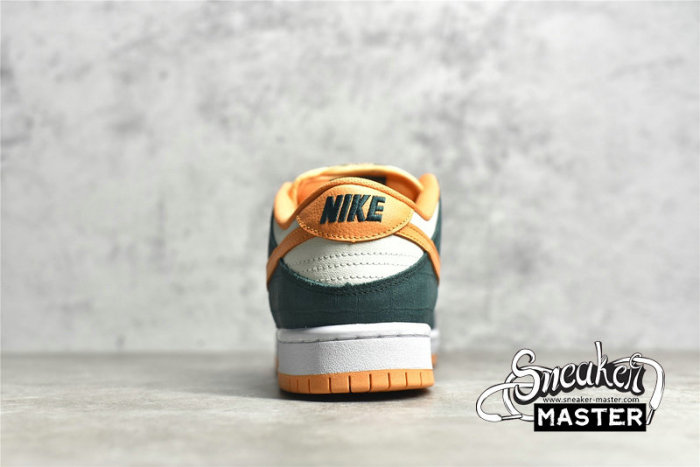 NIKE SB DUNK LOW PRO SB LEGION PINE/KUMQUAT-FLAT OPAL 304292-383