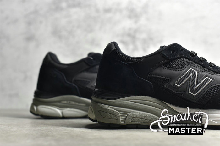 NEW BALANCE 920 MADE IN ENGLAND BLACK/WHITE/GREY M920KR