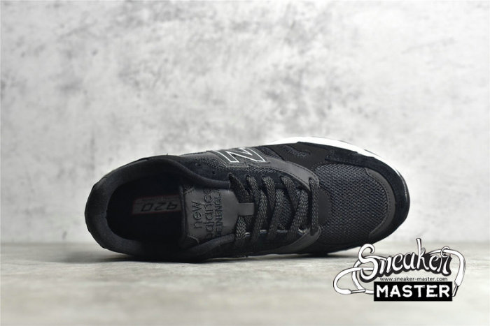 NEW BALANCE 920 MADE IN ENGLAND BLACK/WHITE/GREY M920KR