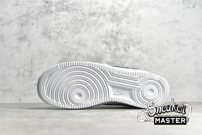 NIKE AIR FORCE 1 LOW 07 ESSENTIAL WHITE/WHITE/BLACK/BLACK CZ0270-102