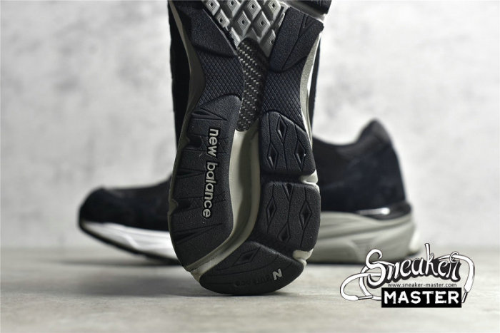 NEW BALANCE 920 MADE IN ENGLAND BLACK/WHITE/GREY M920KR