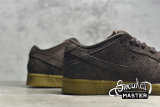 NIKE DUNK LOW PREMIUM SB BIG FOOT BAROQUE BROWN/BAROQUE BROWN-GUM LIGHT BROWN 313170-222
