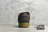 NIKE DUNK LOW PREMIUM SB BIG FOOT BAROQUE BROWN/BAROQUE BROWN-GUM LIGHT BROWN 313170-222