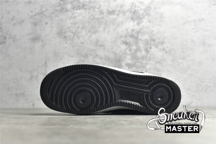 NIKE AIR FORCE 1 LOW 07 PANDA WHITE/BLACK/WHITE 554826-116