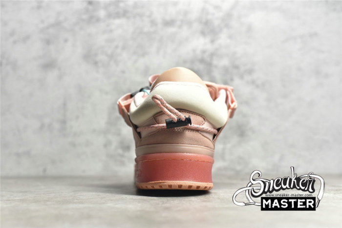 ADIDAS FORUM LOW X BAD BUNNY LIGHT PINK/PINK/CLOUD WHITE GW0265