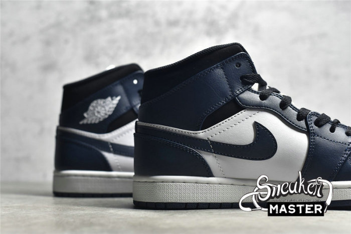 NIKE AIR JORDAN 1 MID ARMORY NAVY/BLACK/WHITE 554724-411