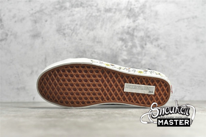 VANS STYLE 36 WHITE/BLACK/MULTI-COLOR VN0A5HYRA1H