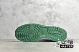  NIKE SB DUNK LOW WHITE/LUCKY GREEN/WHITE DD1503-112