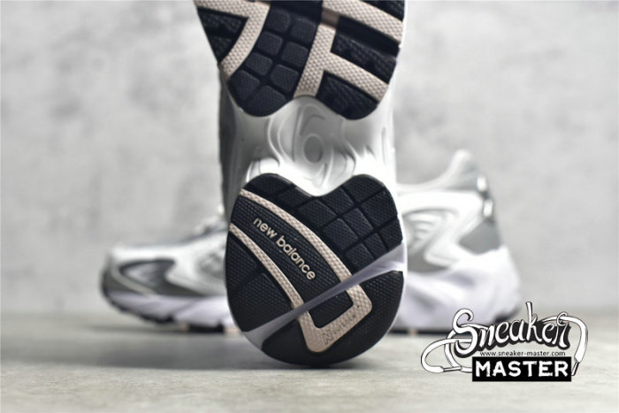 NEW BALANCE 725E RUNNING SHOES WHITE/TEAM CAROLINA ML725E
