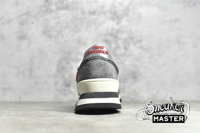 NEW BALANCE 990V1 MADE IN USA GREY/GREY/WHITE M990VS1