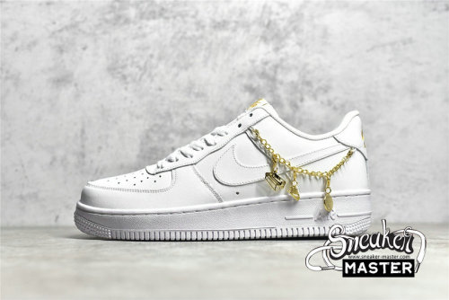 NIKE AIR FORCE 1 LOW 07 LX LUCKY CHARMS WHITE/WHITE/METALLIC GOLD/FLAT GOLD DD1525-100
