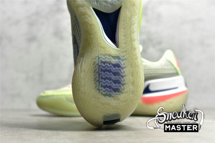 NIKE AIR ZOOM G.T.CUT EP WHITE/BLACK/LIGHT GREEN CZ0176-300