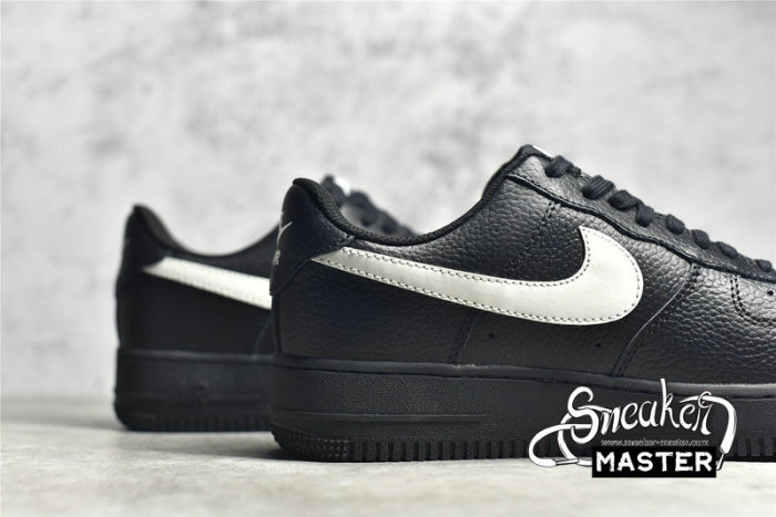 NIKE AIR FORCE 1 LOW 07 BLACK/BLACK/WHITE AA4083-001